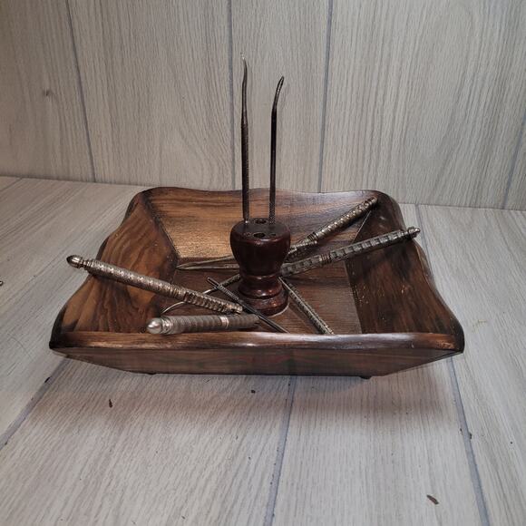 Vtg Hand Painted Wood Nut Bowl Shell Cracking Tools Holiday Design Christmas - Picture 1 of 10